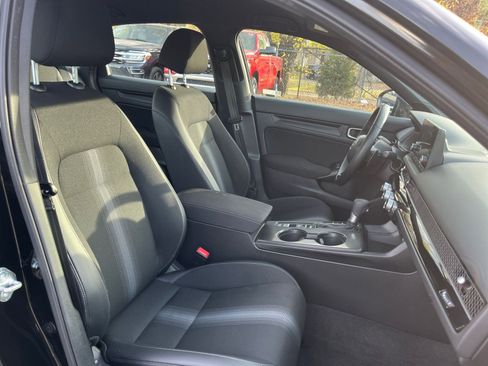 Used 2025 Honda Civic Sport image 34