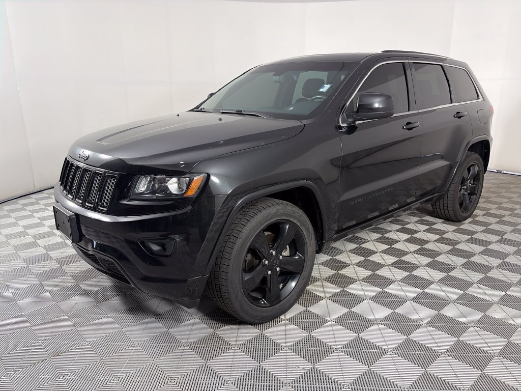 Used 2015 Jeep Grand Cherokee Altitude AWD/4WD image 3