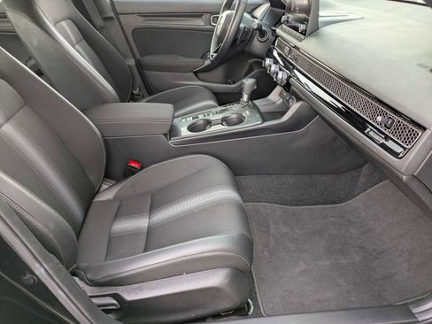 Certified 2025 Honda Civic Sport image 17