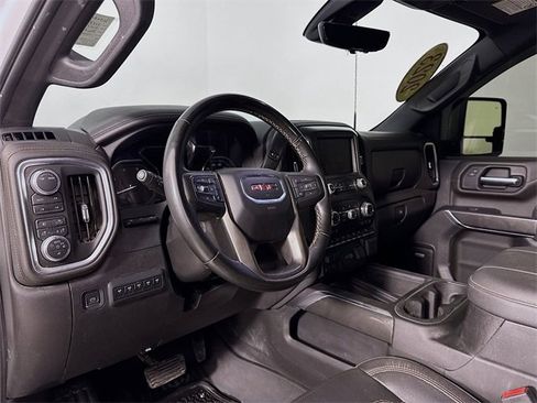 Used 2023 GMC Sierra 3500 AT4 w/ AT4 Premium Plus Package image 9