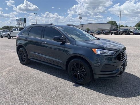 Certified 2024 Ford Edge SE w/ Black Appearance Package image 2