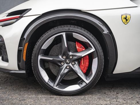 Used 2024 Ferrari Purosangue AWD/4WD image 28