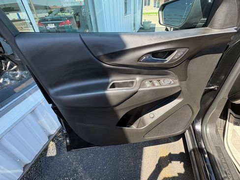 Used 2018 Chevrolet Equinox LT AWD/4WD image 8