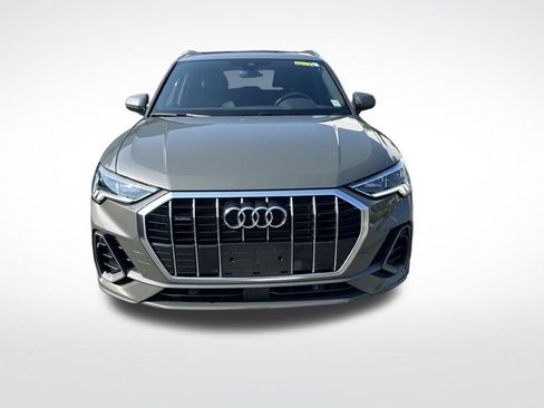 Used 2023 Audi Q3 2.0T Premium w/ Convenience Package AWD/4WD image 9