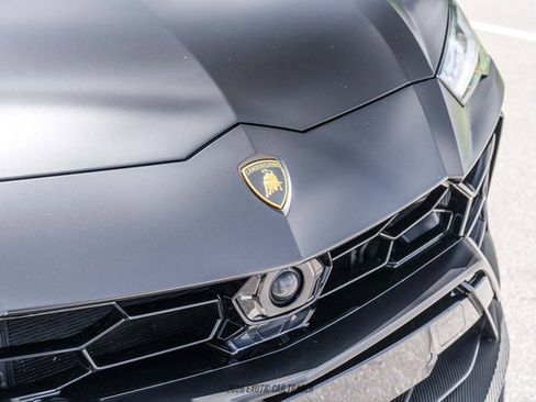 Used 2021 Lamborghini Urus AWD/4WD image 47