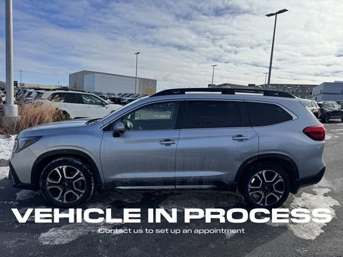 Used 2023 Subaru Ascent Limited image 6