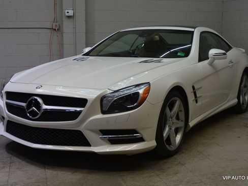 Used 2014 Mercedes-Benz SL 550 image 2
