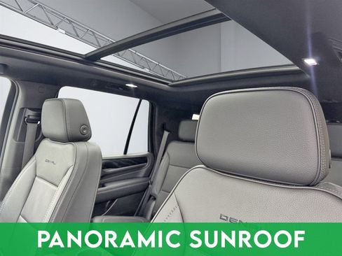 Used 2021 GMC Yukon Denali image 20