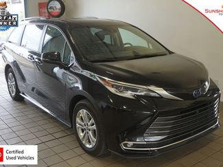 Used 2022 Toyota Sienna Platinum AWD/4WD video 1