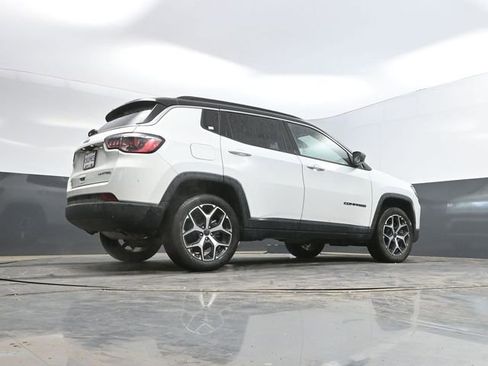 Used 2026 Jeep Compass Limited AWD/4WD image 50