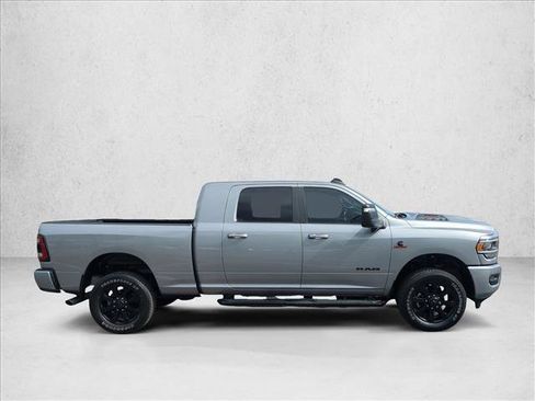 Used 2024 RAM 2500 Laramie w/ Night Edition AWD/4WD image 4