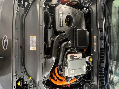 Used 2019 Ford Fusion SE FWD image 10