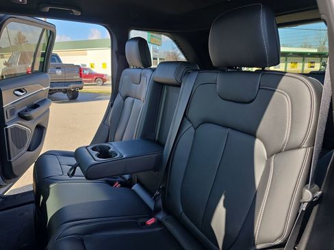 New 2026 Jeep Grand Cherokee Limited image 14