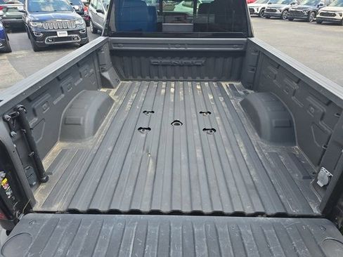 Used 2024 GMC Sierra 2500 Denali Ultimate image 18