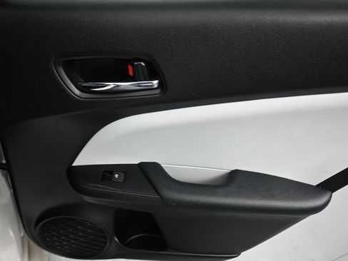 Used 2017 Toyota Prius Prime Advanced image 33