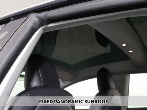 Used 2023 Tesla Model 3 Standard Range image 5