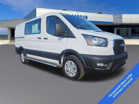 Used 2024 Ford Transit 250 Low Roof w/ Exterior Upgrade Package image 8
