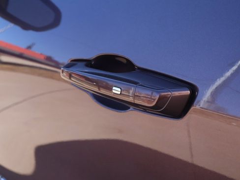 Certified 2025 GMC Acadia Elevation image 24