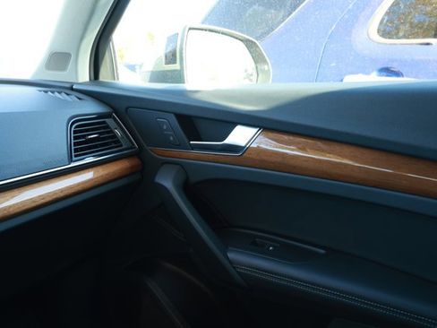 Used 2023 Audi Q5 2.0T Premium Plus image 29