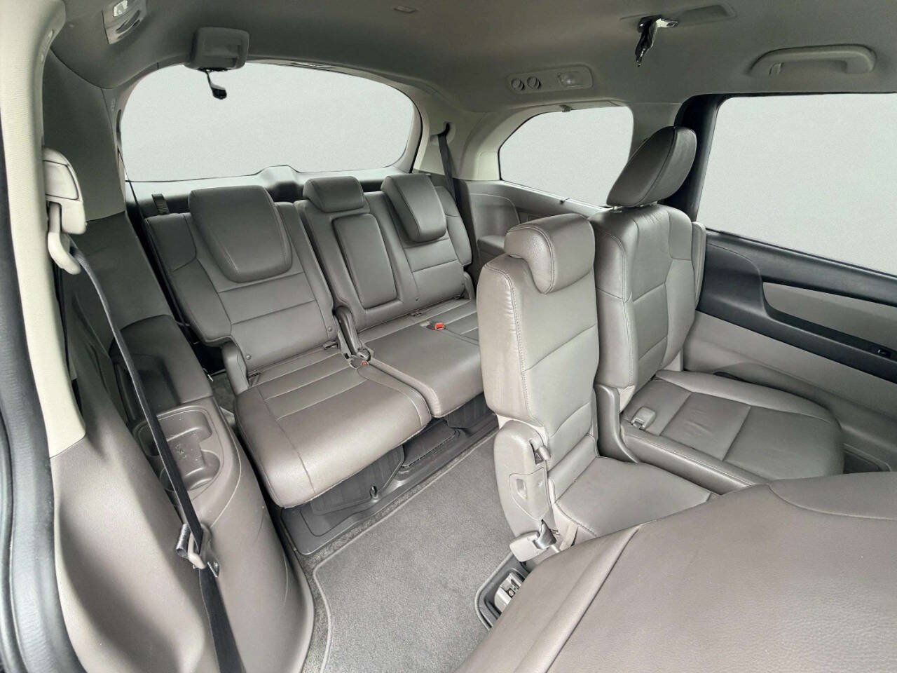 Used 2016 Honda Odyssey Touring image 25