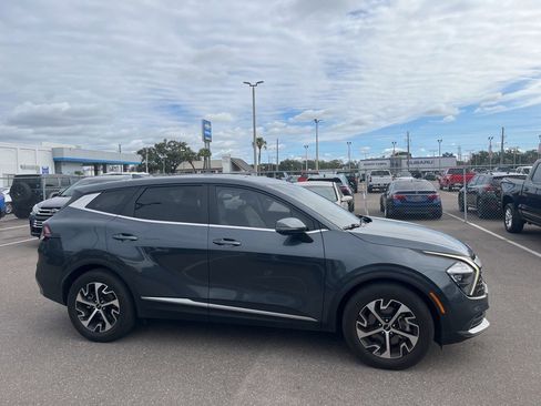 Used 2023 Kia Sportage EX image 5