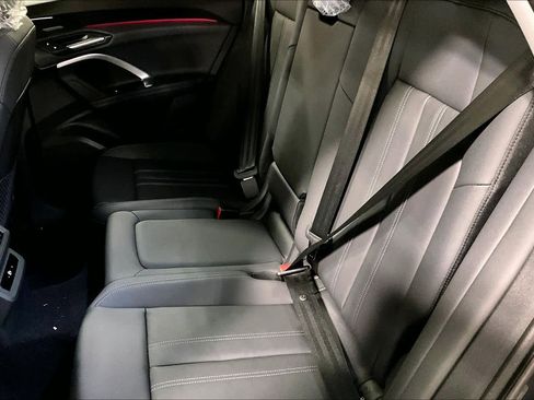 New 2026 Audi Q5 Premium Plus image 17