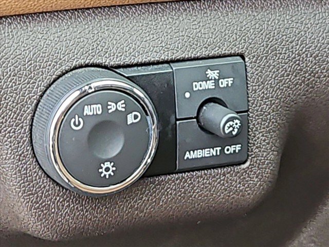 Used 2017 Buick Enclave Premium w/ Experience Buick Package FWD image 24