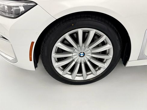 Used 2020 BMW 740i w/ Premium Package RWD image 29