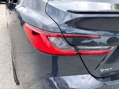 Used 2025 Toyota Camry Hybrid FWD image 28