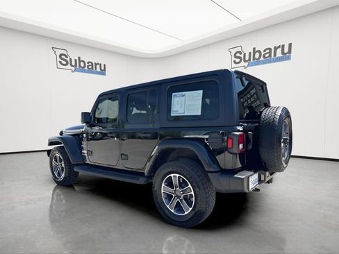 Used 2023 Jeep Wrangler Unlimited Sahara w/ Cold Weather Group AWD/4WD image 5