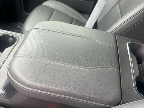 Used 2024 Chevrolet Silverado 2500 LTZ w/ LTZ Convenience Package image 25