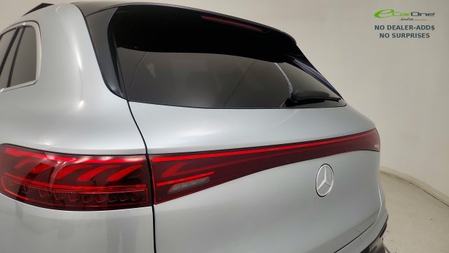Used 2023 Mercedes-Benz EQS 580 4MATIC SUV image 26