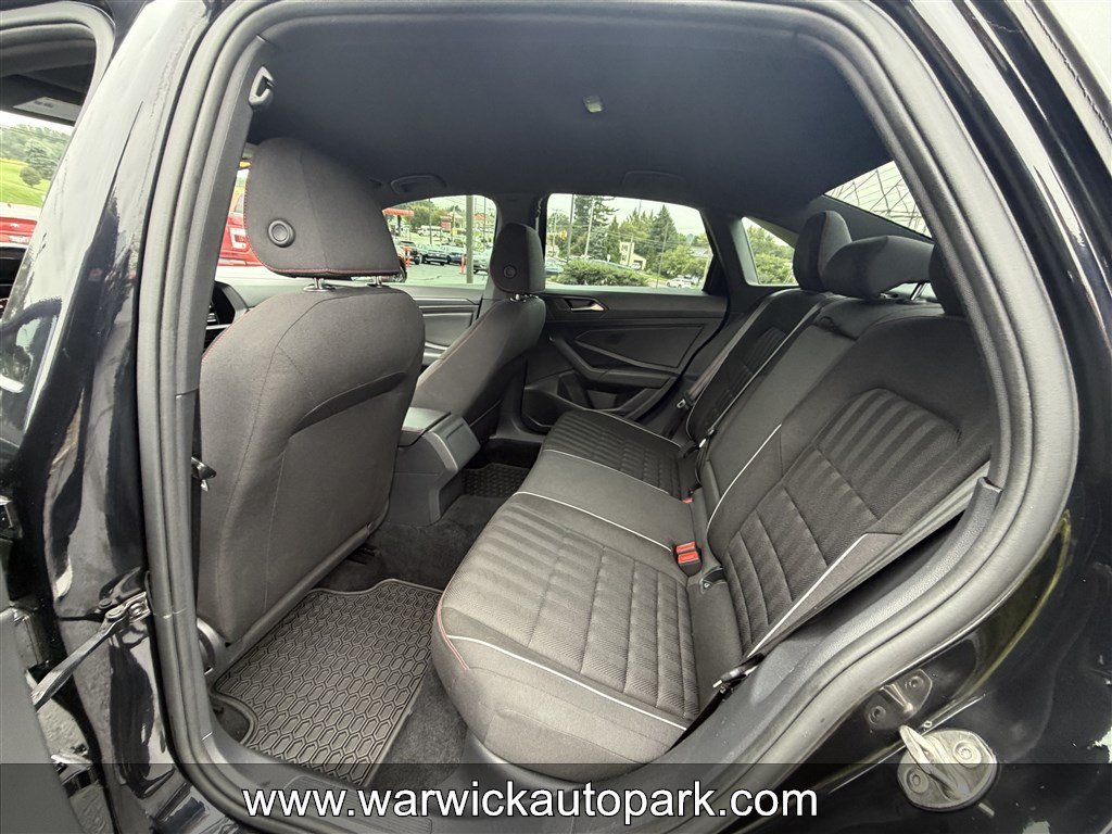 Used 2019 Volkswagen Jetta GLI FWD image 11