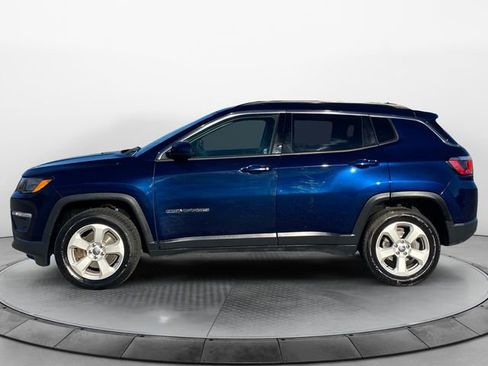 Used 2018 Jeep Compass Latitude w/ Cold Weather Group image 2