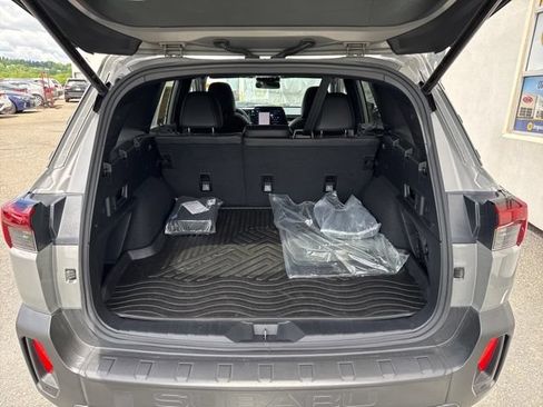 Used 2026 Subaru Outback Premium AWD/4WD image 31