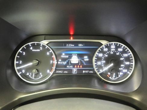 Used 2022 Nissan Sentra SR w/ SR Premium Package FWD image 18