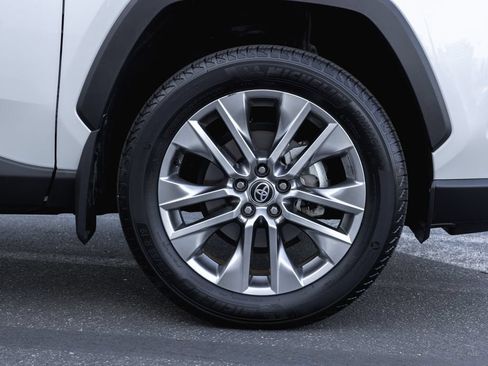 Certified 2025 Toyota RAV4 XLE Premium AWD/4WD image 4