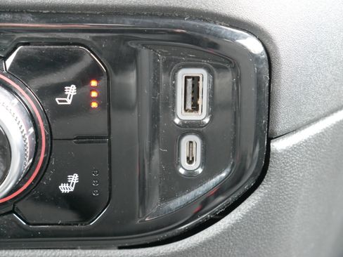 Certified 2022 GMC Sierra 1500 Elevation image 21