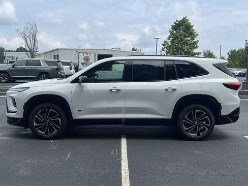 New 2026 Buick Enclave Sport Touring w/ Power Package image 27