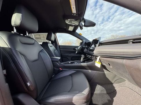 New 2026 Jeep Compass Latitude image 14