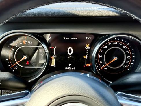 Used 2022 Jeep Gladiator Overland w/ Dual Top Group image 18