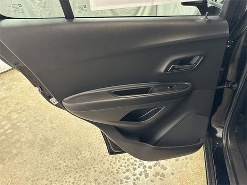 Certified 2019 Chevrolet Trax LS w/ Tint and Cruise Package image 21
