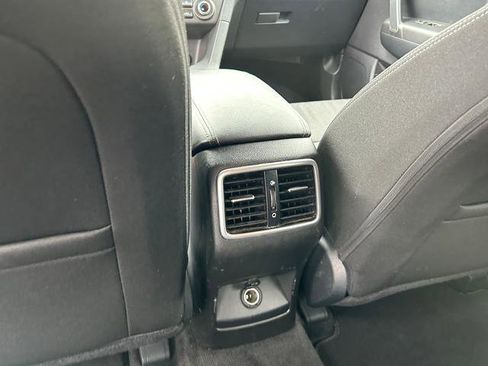 Used 2022 Kia Sportage LX image 16