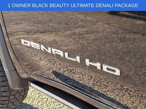 Used 2022 GMC Sierra 2500 Denali w/ Denali Ultimate Package AWD/4WD image 33