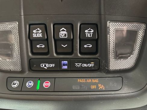 Used 2023 Chevrolet Traverse High Country w/ LPO, Floor Liner Package AWD/4WD image 44