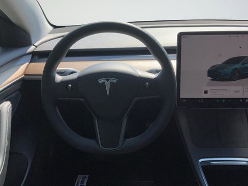 Used 2023 Tesla Model 3 Standard Range RWD image 12