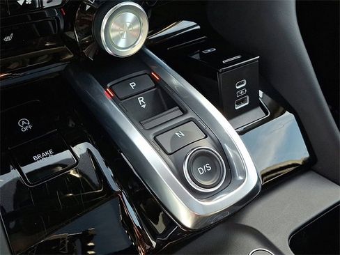 Used 2023 Acura MDX Technology image 16