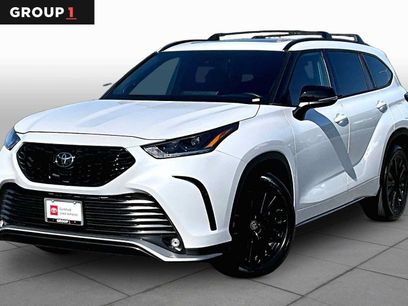 Certified 2024 Toyota Highlander XSE