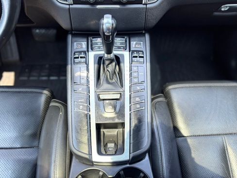 Used 2015 Porsche Macan S AWD/4WD image 12