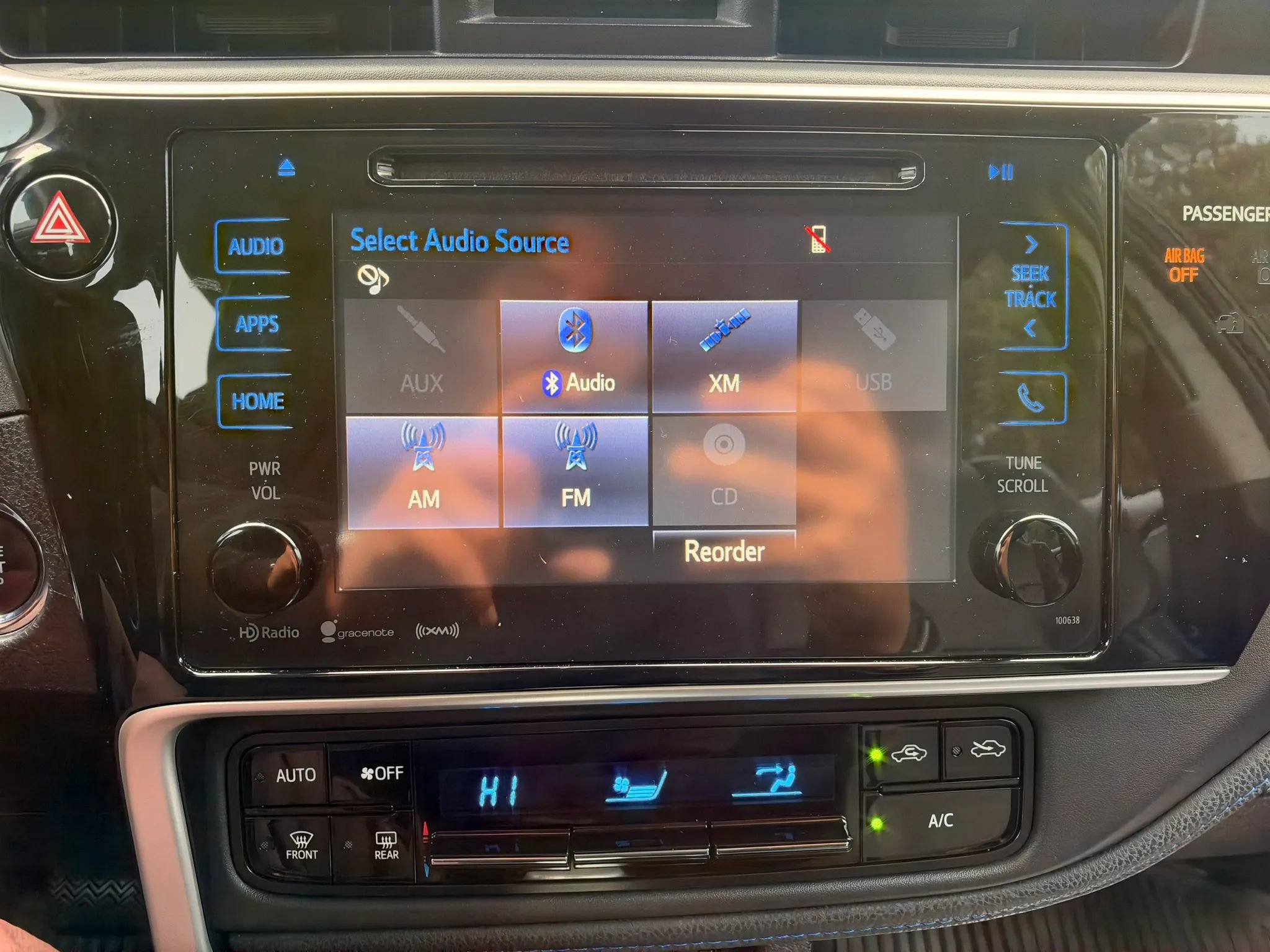 Used 2017 Toyota Corolla XSE FWD image 14